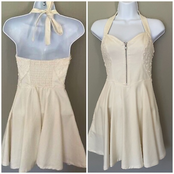 New GUESS Fit & Flare Sweetheart Neckline Halter Pockets SZ 12 - Picture 1 of 8